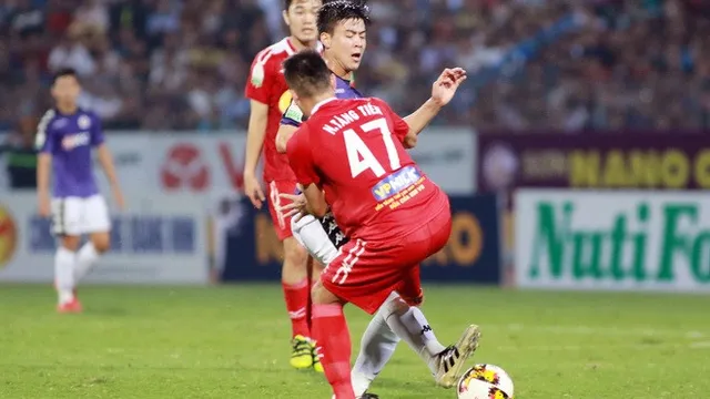 V.League 2018: VFF ra án phạt tạm đình chỉ thi đấu cầu thủ Nguyễn Tăng Tiến (HAGL) - Ảnh 1.