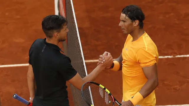 Rafael Nadal mất vị trí số 1 thế giới vào tay Roger Federer - Ảnh 1.