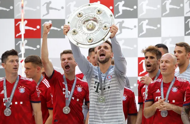 Ảnh: Bayern Munich ăn mừng chức vô địch Bundesliga 2017/18 - Ảnh 1.