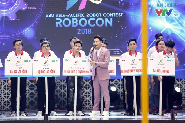 “Rồng bay” chỉ trong 22 giây, LH - ATM vô địch Robocon Việt Nam 2018 - Ảnh 1.