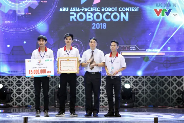 “Rồng bay” chỉ trong 22 giây, LH - ATM vô địch Robocon Việt Nam 2018 - Ảnh 37.