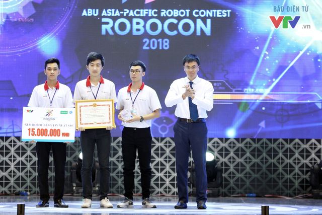 “Rồng bay” chỉ trong 22 giây, LH - ATM vô địch Robocon Việt Nam 2018 - Ảnh 34.