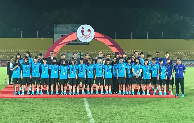 Đội tuyển U16 nữ Việt Nam về nước, kết thúc chuyến thi đấu AFF U16 nữ 2018 - Ảnh 2.