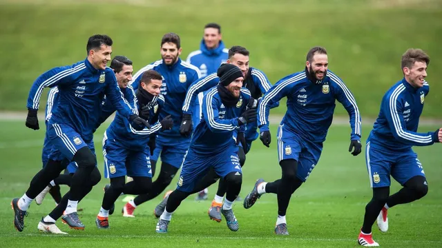 ĐT Argentina công bố danh sách sơ bộ 35 cầu thủ dự World Cup 2018 - Ảnh 1.