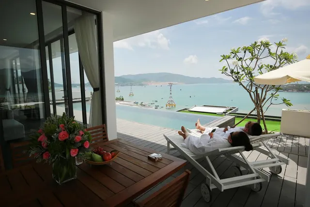 Biệt thự Anh Nguyễn Ocean Front Villas chinh phục giới thượng lưu Việt - Ảnh 3.