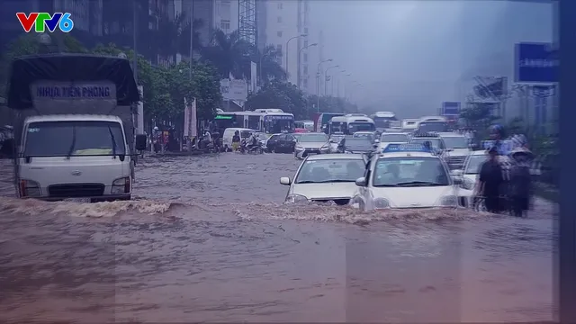 Hà Nội gắn camera theo dõi tại 15 điểm đen ngập úng - Ảnh 1.