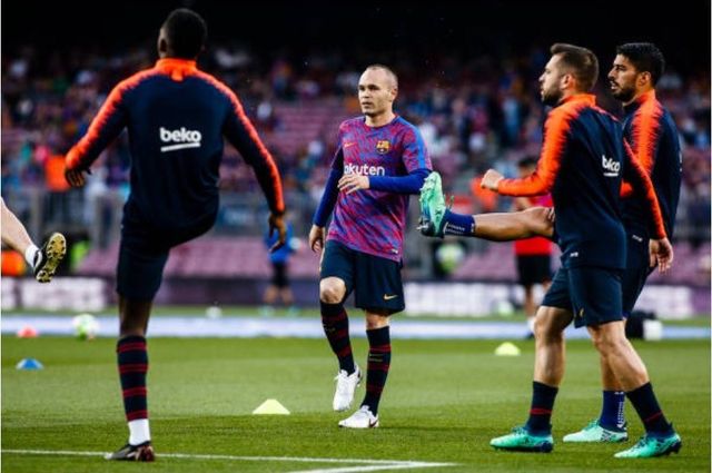 Những hình ảnh xúc động trong lễ chia tay Iniesta - Ảnh 1.