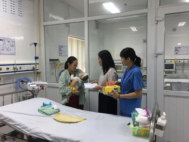 Chào mừng ngày Quốc tế thiếu nhi tại bệnh viện Xanh Pôn - Ảnh 5.