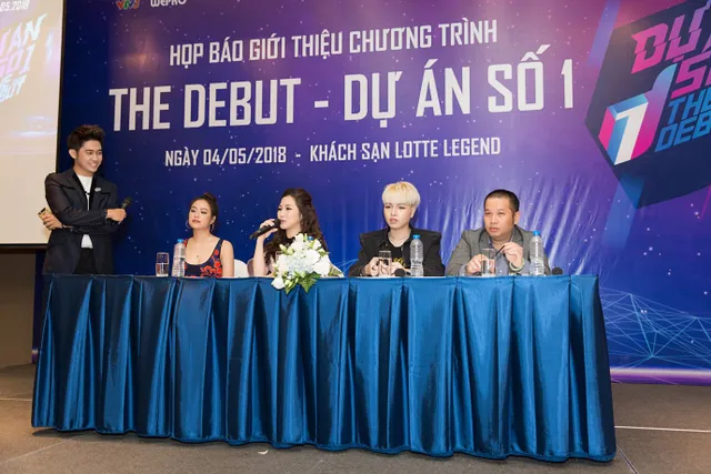 Hương Tràm, Đức Phúc ngồi ghế nóng The Debut – Dự án số 1 - Ảnh 1. Hương Tràm, Đức Phúc ngồi ghế nóng The Debut – Dự án số 1 - Ảnh 1.