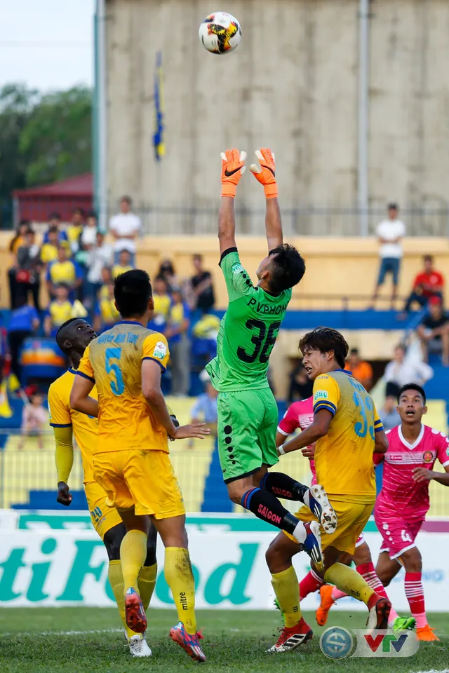 Chùm ảnh: FLC Thanh Hoá hòa trận ra mắt HLV Đức Thắng - Ảnh 10. Chùm ảnh: FLC Thanh Hoá hòa trận ra mắt HLV Đức Thắng - Ảnh 10.