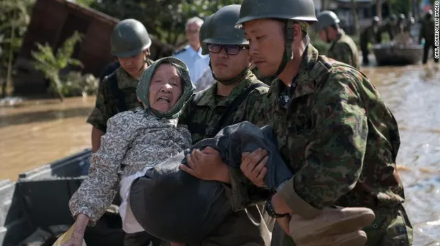 Gia tăng thương vong do mưa lũ ở Nhật Bản - Ảnh 5.