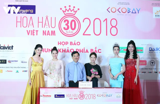 Dàn Hoa hậu, Á hậu hội ngộ khoe sắc ở buổi họp báo Hoa hậu Việt Nam 2018 - Ảnh 16.