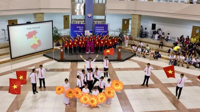 Đội tuyển thi Toán học Quốc tế BIMC 2018 thắng lớn rạng rỡ trở về - Ảnh 5.