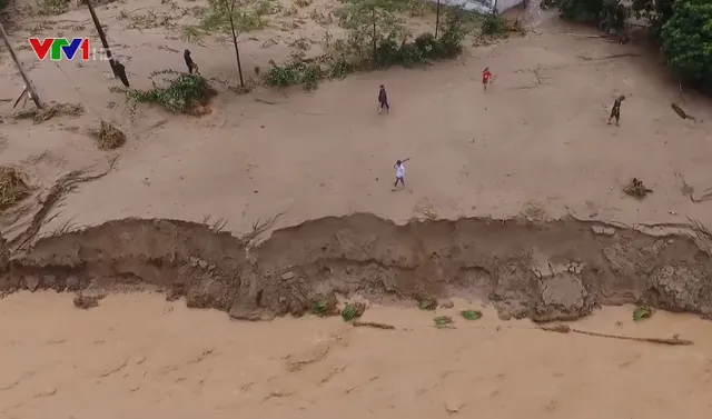 Mưa lũ tại Yên Bái: Hơn 20 nhà dân bị lũ cuốn trôi - Ảnh 1.