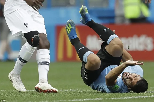Chấm điểm ĐT Pháp 2-0 ĐT Uruguay: Griezmann đã hay còn may - Ảnh 4.
