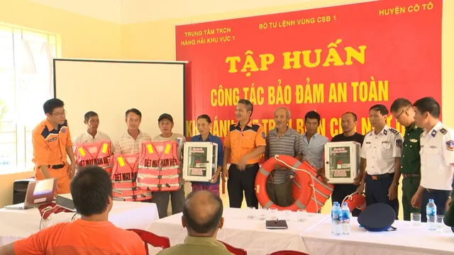 Chung tay làm sạch môi trường biển bảo vệ màu xanh đảo ngọc Cô Tô - Ảnh 6. Chung tay làm sạch môi trường biển bảo vệ màu xanh đảo ngọc Cô Tô - Ảnh 6.