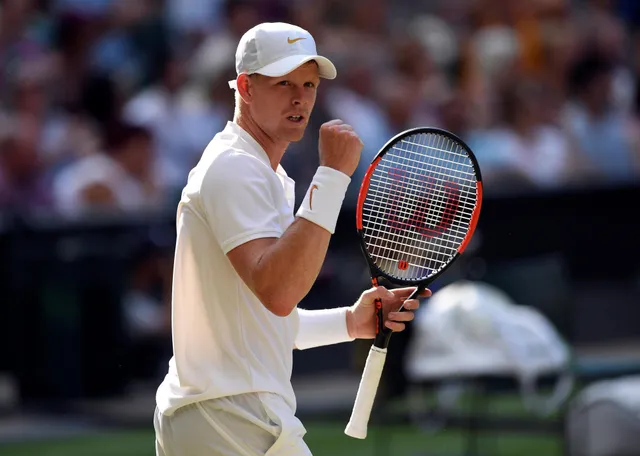 Ngược dòng trước Edmund, Djokovic thẳng tiến vào vòng 4 Wimbledon 2018 - Ảnh 2.