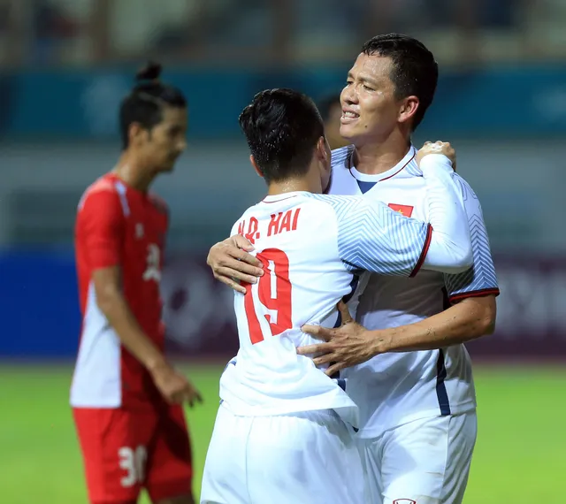 ẢNH: ĐT Olympic Việt Nam thắng nhẹ Olympic Nepal, sớm giành quyền vào vòng 1/8 - Ảnh 11.