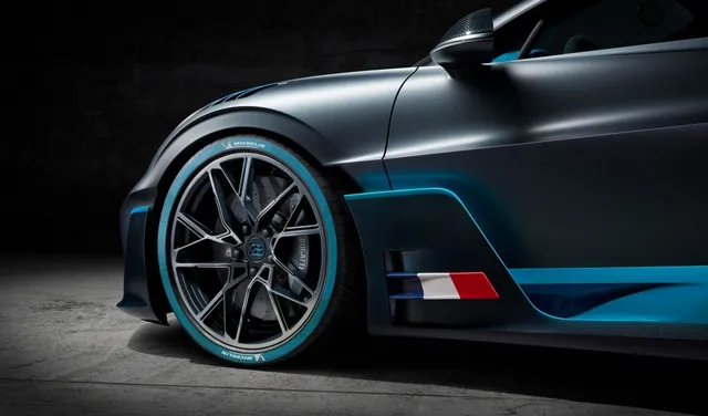 Ngắm ảnh cực chất của siêu xe thể thao Bugatti Divo - Ảnh 6.