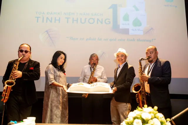 Diva Thanh Lam và nghệ sĩ saxophone Trần Mạnh Tuấn hội ngộ - Ảnh 5.