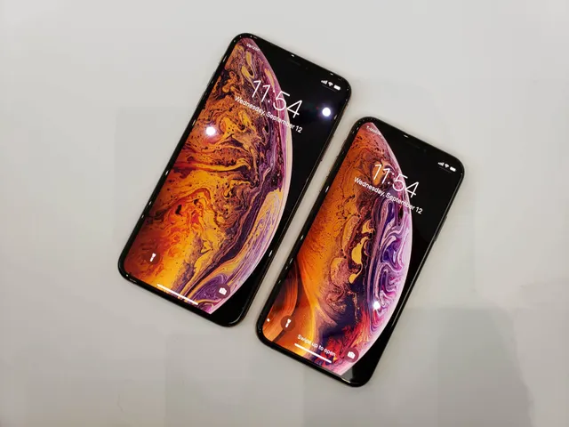 Cận cảnh iPhone Xs và iPhone Xs Max: Đẹp không tì vết - Ảnh 4.