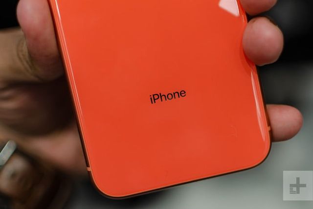 Cận cảnh iPhone Xr: Con gà đẻ trứng vàng mới của Apple - Ảnh 4.