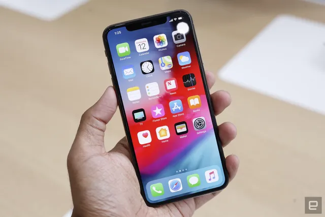 Cận cảnh iPhone Xs và iPhone Xs Max: Đẹp không tì vết - Ảnh 5.