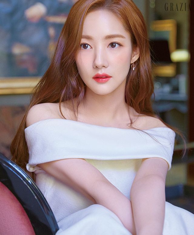 Park Min Young sành điệu và quyến rũ dưới trời Paris - Ảnh 4.