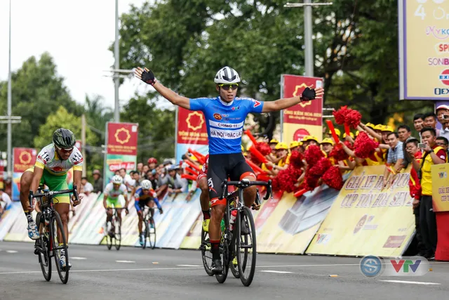 ẢNH: Những khoảnh khắc ấn tượng chặng 12 Giải xe đạp quốc tế VTV Cup Tôn Hoa Sen 2018 - Ảnh 14.