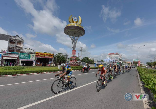 ẢNH: Những khoảnh khắc ấn tượng chặng 14 Giải xe đạp quốc tế VTV Cup Tôn Hoa Sen 2018 - Ảnh 11.