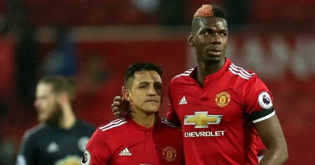 Pogba ra mặt bênh vực “bom xịt” Alexis Sanchez - Ảnh 1.