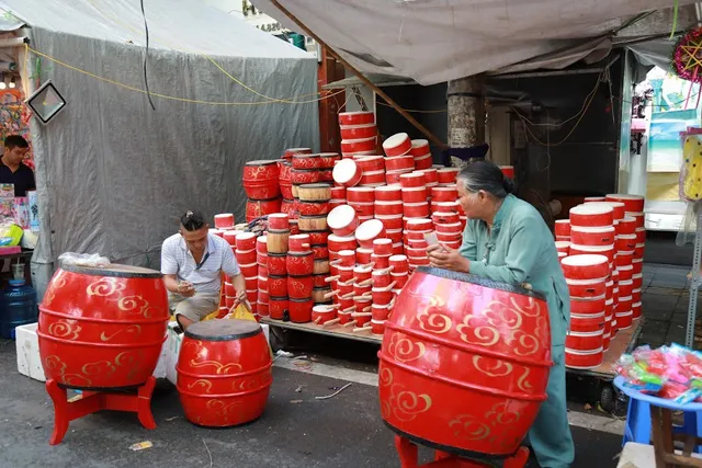 Phố Hàng Mã vui như trẩy hội đón Tết Trung thu - Ảnh 4.