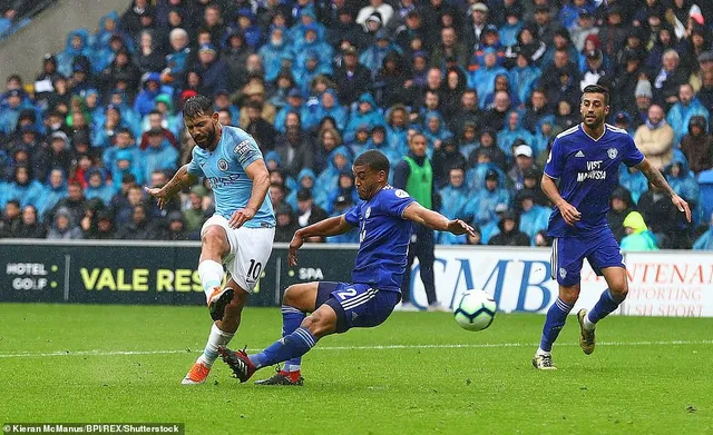 VIDEO Cardiff 0-5 Man City: Mahrez khai hỏa - Ảnh 2.