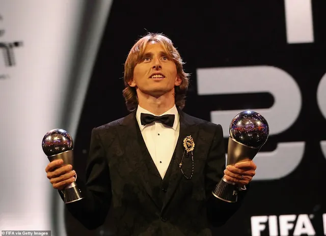 Luka Modric giành chiến thắng tại FIFA The Best 2018 - Ảnh 2.