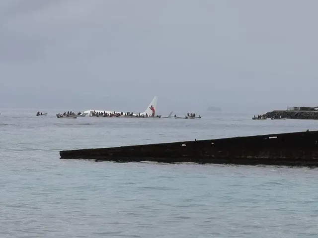 Máy bay của Papua New Guinea rơi xuống biển Micronesia - Ảnh 1.