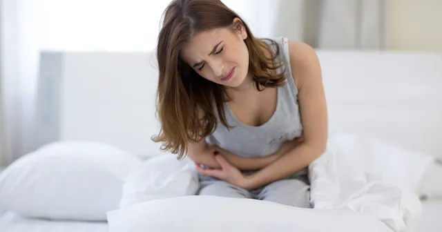 Những dấu hiệu cảnh báo bệnh dạ dày nghiêm trọng - Ảnh 1.