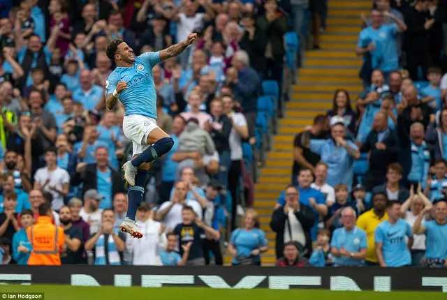 ĐHTB vòng 4 Ngoại hạng: “Nghịch lý” Lukaku – Joe Hart - Ảnh 2.