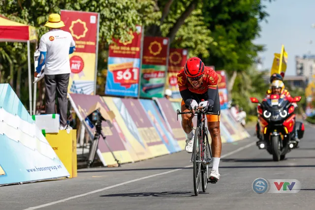 ẢNH: Những khoảnh khắc ấn tượng chặng 5 Giải xe đạp quốc tế VTV Cup Tôn Hoa Sen 2018 - Ảnh 5.