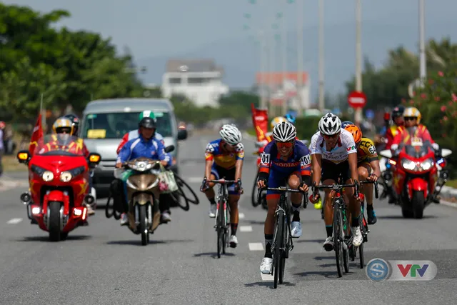 ẢNH: Những khoảnh khắc ấn tượng chặng 7 Giải xe đạp quốc tế VTV Cup Tôn Hoa Sen 2018 - Ảnh 12.