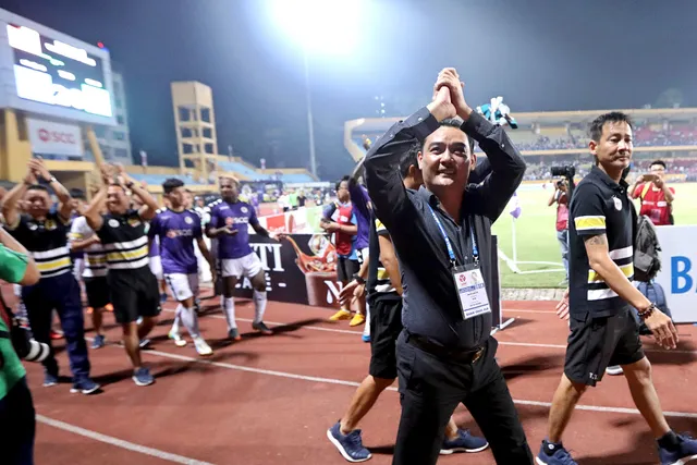 ẢNH: Samson lập cú đúp, CLB Hà Nội vô địch V.League sớm 5 vòng - Ảnh 10.