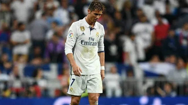 cristiano-ronaldo-cropped_dpfwvuqdy4a717pamsuv080yw cristiano-ronaldo-cropped_dpfwvuqdy4a717pamsuv080yw