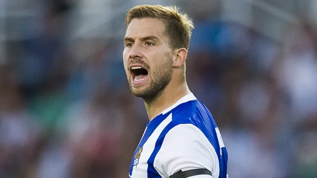 inigo-martinez-real-sociedad_10dk8xtecngz1z4qfapi404td inigo-martinez-real-sociedad_10dk8xtecngz1z4qfapi404td