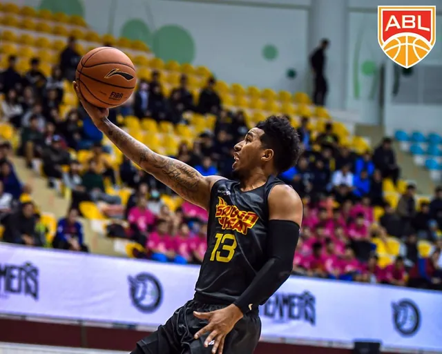 ABL 2018: Saigon Heat đánh bại nhà ĐKVĐ Hong Kong Eastern Long Lions - Ảnh 1.