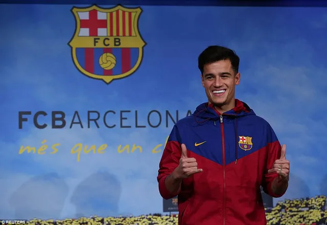 Chùm ảnh: Coutinho có mặt tại đại bản doanh Barcelona chờ thời điểm ra mắt - Ảnh 2.