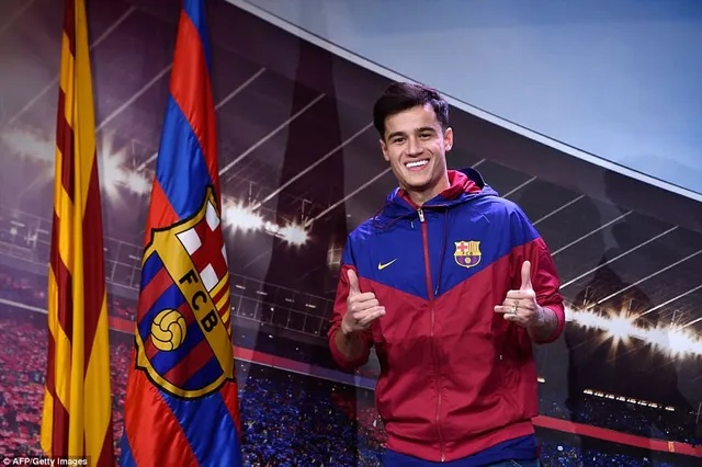 Chùm ảnh: Coutinho có mặt tại đại bản doanh Barcelona chờ thời điểm ra mắt - Ảnh 5.