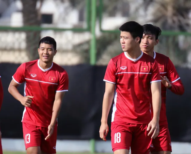 Asian Cup 2019: ĐT Việt Nam thoải mái tập luyện chuẩn bị gặp ĐT Iran - Ảnh 7.