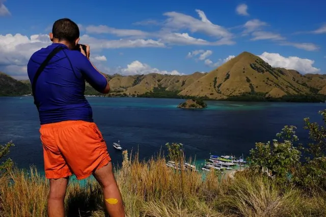 Hủy kế hoạch đóng cửa đảo rồng Komodo, Indonesia - Ảnh 1.