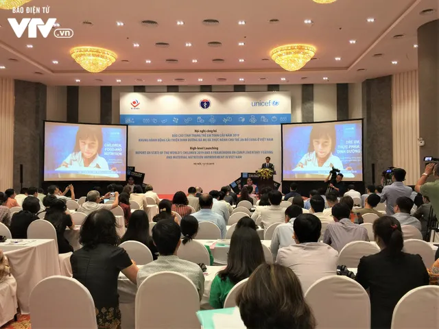 Cứ 3 trẻ Việt dười 5 tuổi có 1 trẻ thiếu dinh dưỡng hoặc thừa cân - Ảnh 2. Cứ 3 trẻ Việt dười 5 tuổi có 1 trẻ thiếu dinh dưỡng hoặc thừa cân - Ảnh 2.