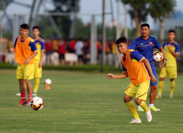 ĐT U19 Việt Nam đón sự trở lại của các cầu thủ vừa hoàn thành nhiệm vụ tại Vòng loại U21 Quốc gia - Ảnh 2.