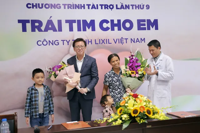 Quỹ Tấm lòng Việt và LIXIL Việt Nam chung tay hỗ trợ phẫu thuật tim bẩm sinh cho các bệnh nhi có hoàn cảnh khó khăn - Ảnh 18.